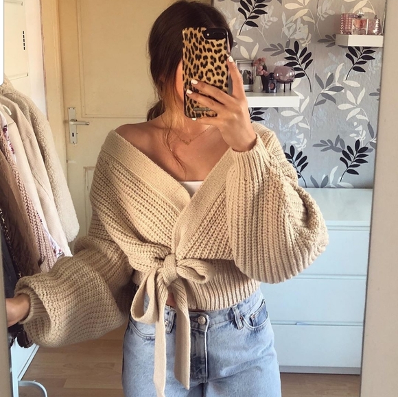 zara cropped belted cardigan